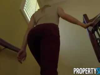 Propertysex - zalotne młody homebuyer pieprzy do sprzedać dom